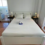 Town Center Near Beaches Apartament *