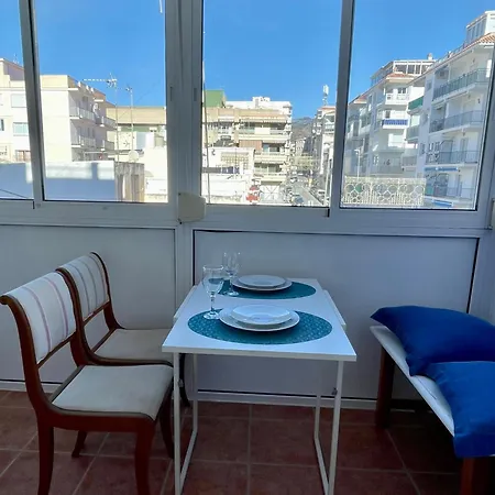 Апартаменты Town Center Near Beaches Нерха