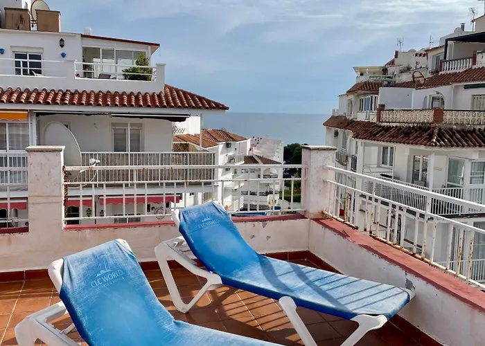 Апартаменты Town Center Near Beaches *